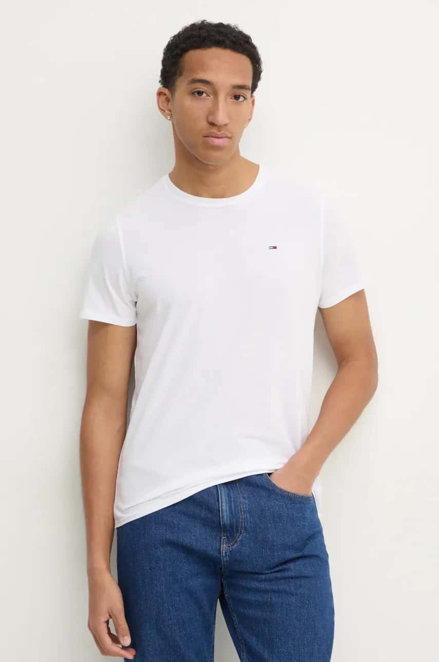 Bavlnené tričko Tommy Jeans pánske, biela farba, jednofarebné, DM0DM04411