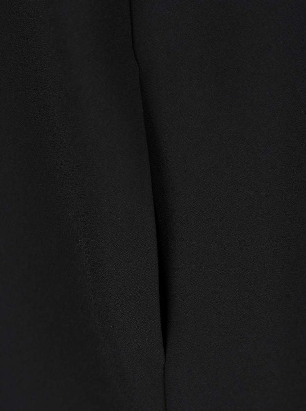 Čierne šaty s véčkovým výstrihom Selected Femme Tunni