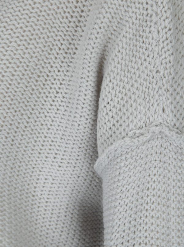 Sivý sveter s véčkovým výstrihom Noisy May Verona