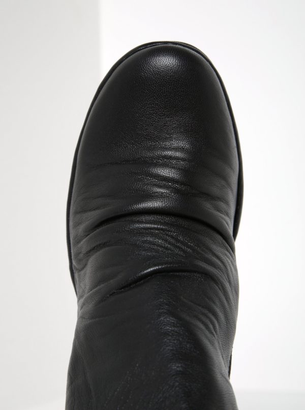 Čierne dámske kožené členkové topánky na platforme FLY London