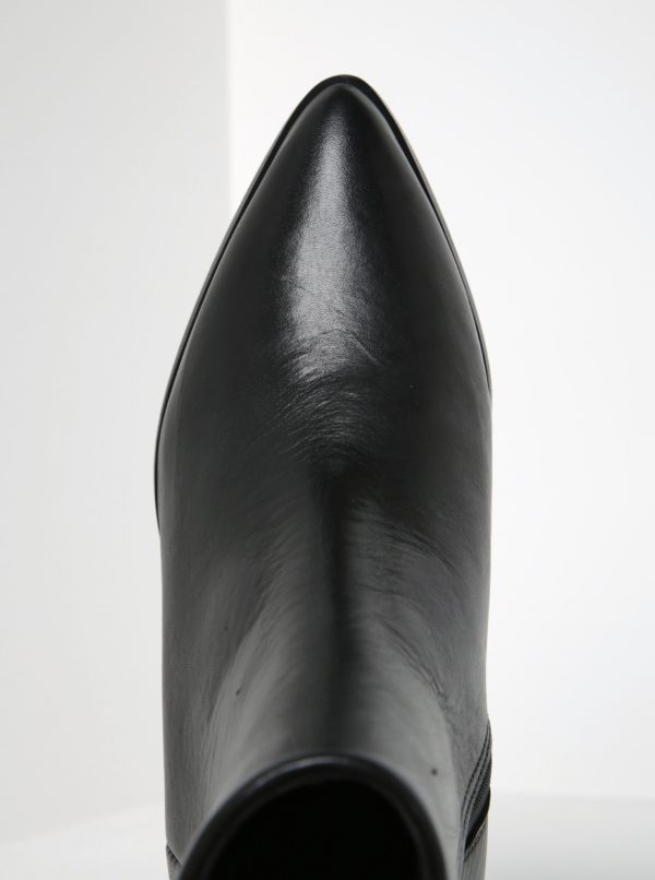 Čierne kožené členkové topánky Pieces Pedrine