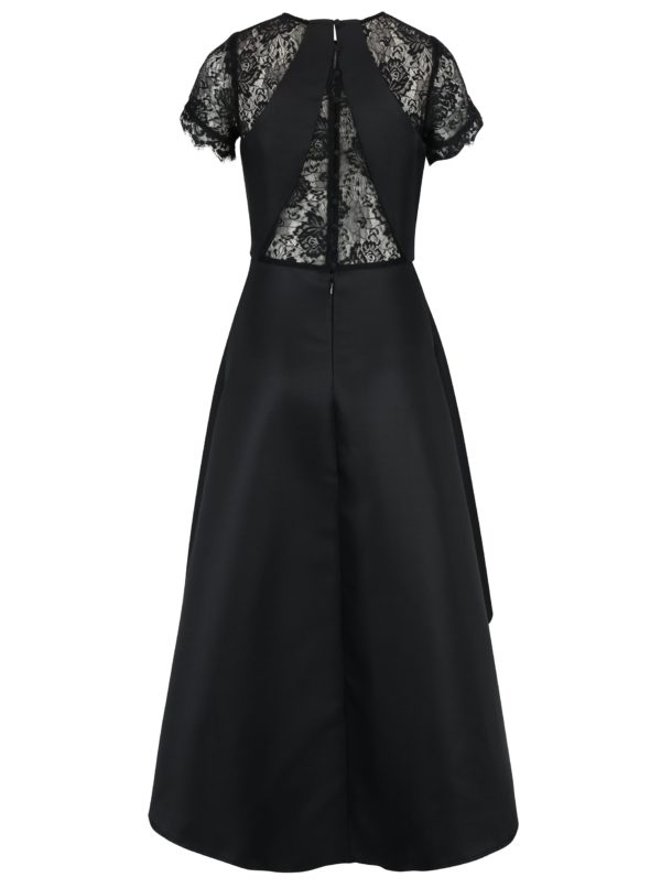 Čierne šaty s čipkovanými detailmi Chi Chi London Georgee
