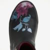 Ružovo–čierne dámske vodovzdorné čižmy s kvetovanou potlačou Tom Joule MollyWelly