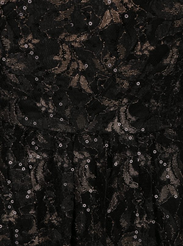 Čierne čipkované šaty s odhalenými ramenami Mela London