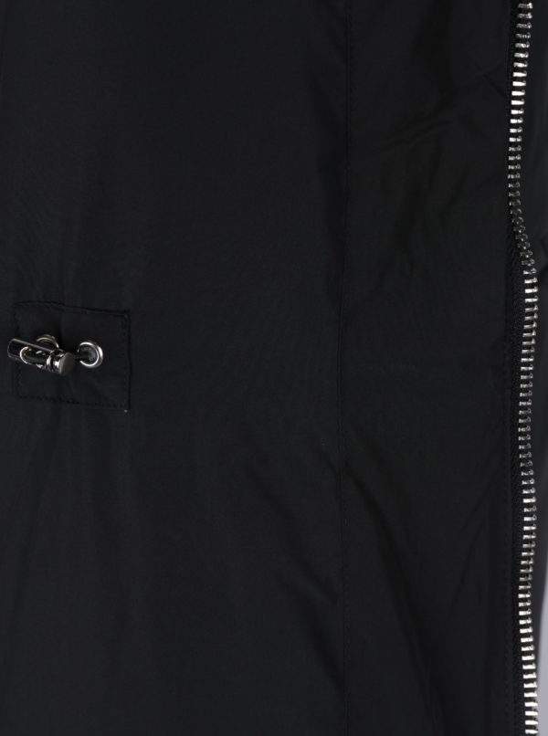 Čierna dlhá prešívaný zimný kabát Miss Selfridge