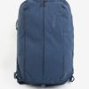 Modrý batoh/taška na notebook Thule Vea 21 l