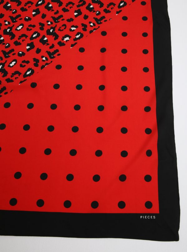 Čierno-červená vzorovaná šatka Pieces Matiilda
