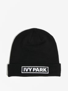 Čierna čiapka s výšivkou loga Ivy Park