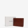 Hnedá pánska kožená peňaženka s gravírovaným logom KARA