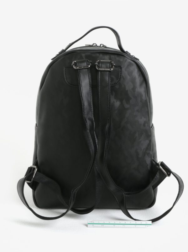 Čierny batoh s maskáčovým vzorom Claudia Canova Piper