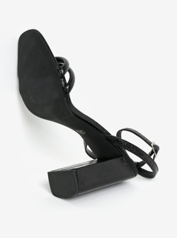Čierne sandále na vysokom podpätku MISSGUIDED