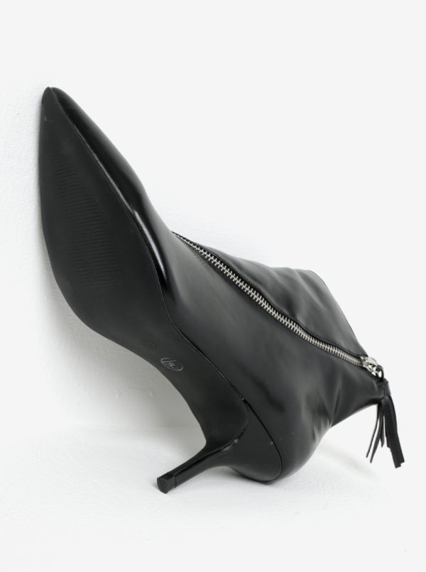 Čierne členkové topánky na ihličkovom podpätku MISSGUIDED