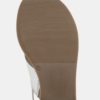 Kožené sandále v striebornej farbe Tamaris