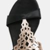 Čierne kožené sandále so zdobením Tamaris