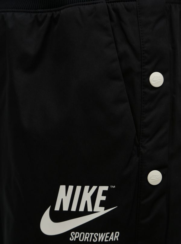 Čierne dámske nohavice s patentkami na nohaviciach Nike pant