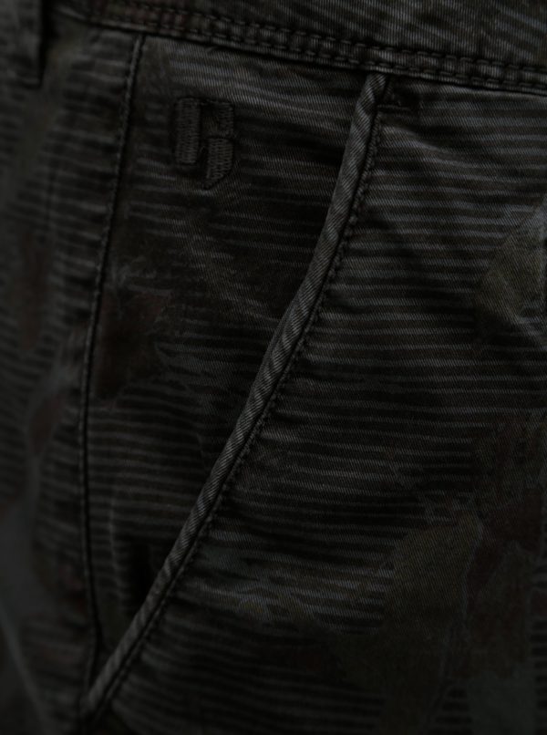 Hnedé pánske vzorované chino kraťasy Garcia Jeans