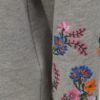 Sivá mikina s vyšívanými kvetmi na rukávoch Noisy May Taddi
