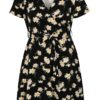 Čierne kvetované šaty s krátkym rukávom Dorothy Perkins Curve