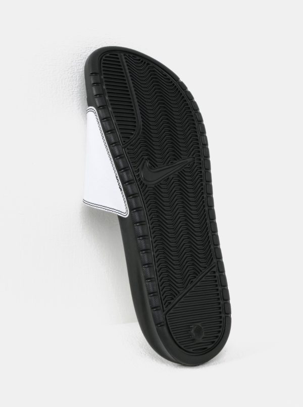 Bielo–čierne pánske šľapky Nike Benassi