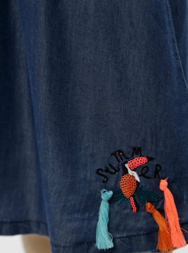 Modrá dievčenská rifľová sukňa s nášivkou a strapcami 5.10.15.
