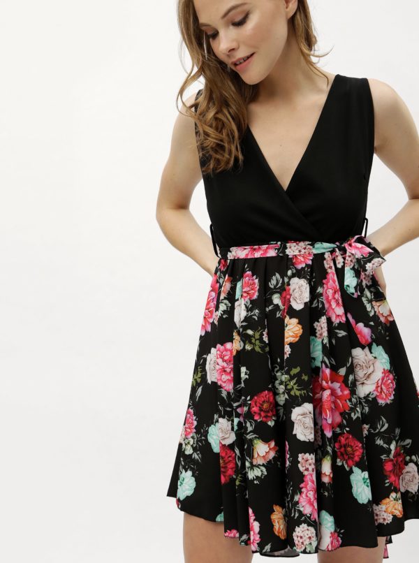 Čierne šaty s kvetovanou áčkovou sukňou Haily´s Janna