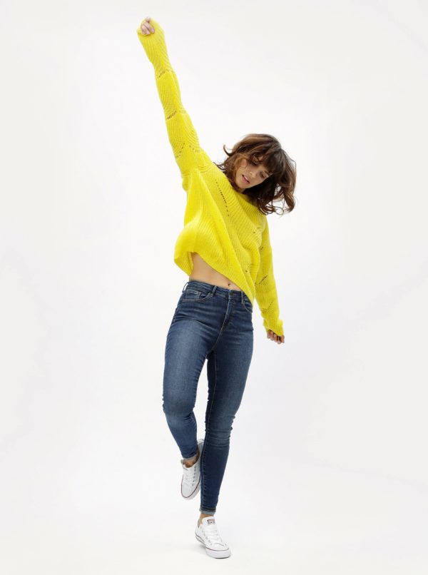 Žltý sveter Jacqueline de Yong Daisy
