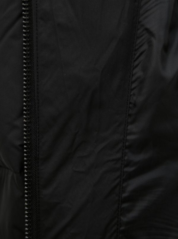 Čierny prešívaný kabát VERO MODA Comfy