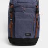 Modrý batoh s hnedými detailmi Nugget 35 l