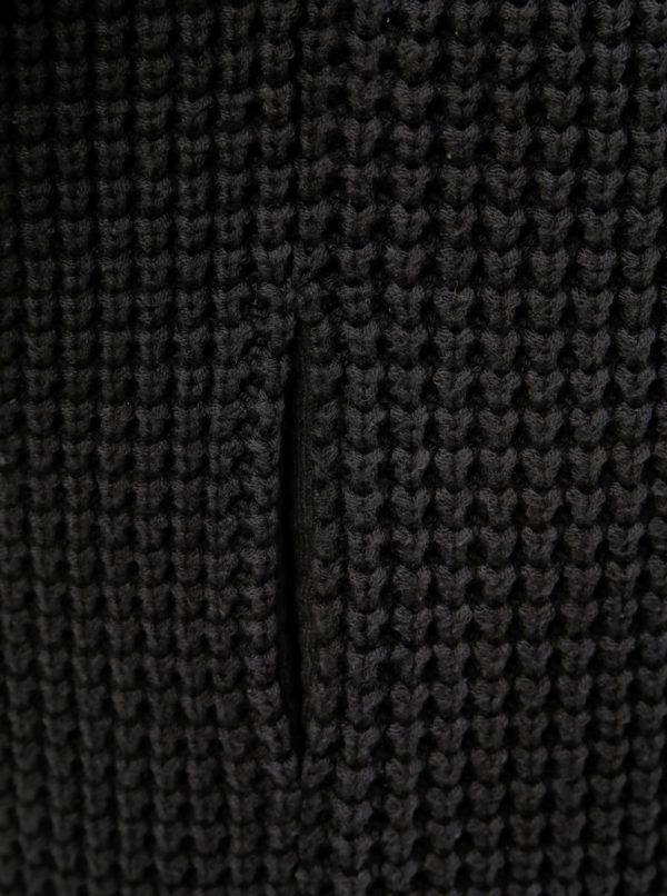 Čierne svetrové šaty s rolákom Roxy