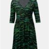Zeleno–čierne vzorované šaty s prekladaným výstrihom La Lemon