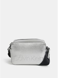 Crossbody kabelka v striebornej farbe Calvin Klein Jeans
