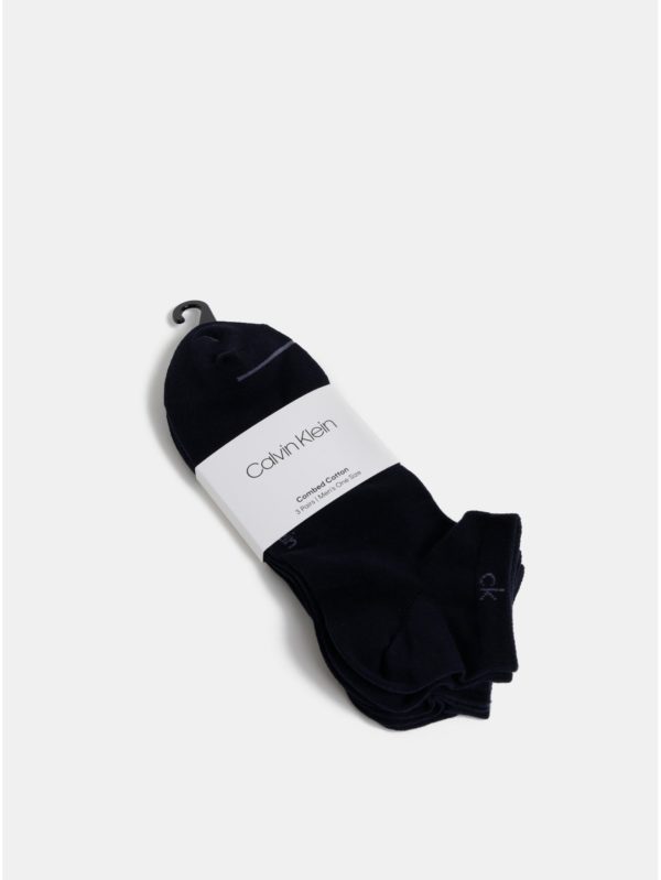 Balenie troch párov tmavomodrých pánskych ponožiek Calvin Klein Jeans