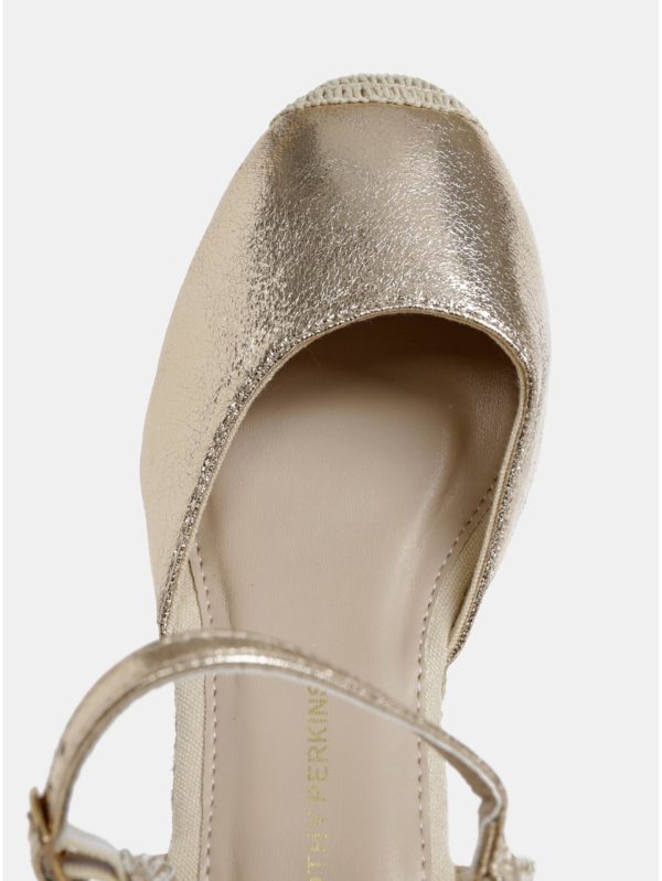 Sandále na plnom podpätku v zlatoružovej farbe Dorothy Perkins