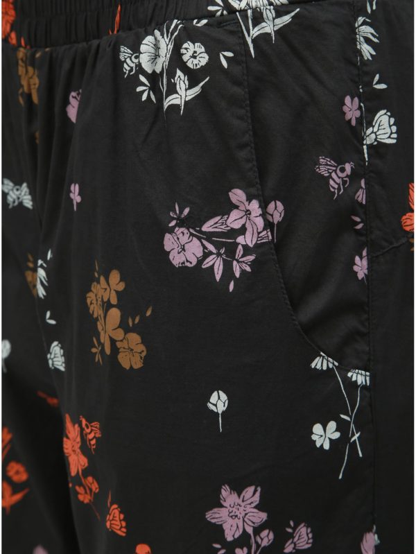 Čierne dámske kvetované nohavice Maloja Marietta