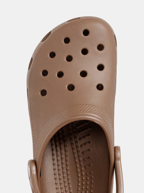 Hnedé šľapky Crocs Classic