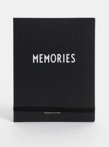 Čierna foto kniha so samolepkami Design Letters Memories
