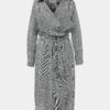 Šedý dámsky kockovaný ľahký kabát Haily´s Amelie