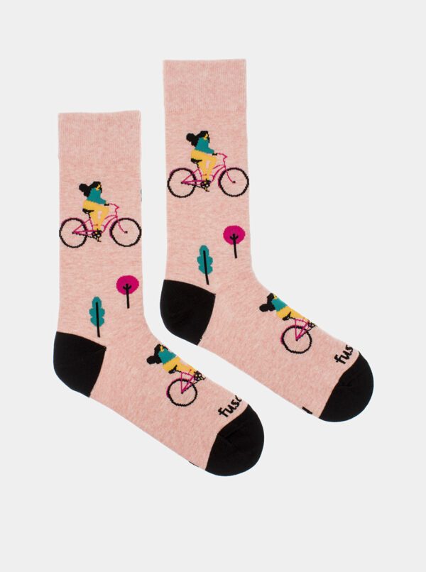 Ružové vzorované ponožky Fusakle Cyklistka v meste