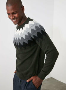 Tmavozelený pánsky vzorovaný vlnený sveter Trendyol