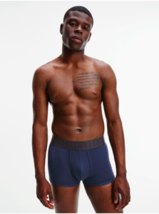 Boxerky pre mužov Calvin Klein - tmavomodrá, koralová