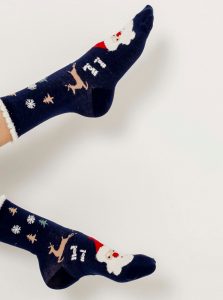 Tmavomodré ponožky s vianočným motívom CAMAIEU