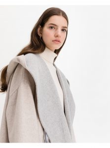 Kabáty pre ženy French Connection - sivá, béžová