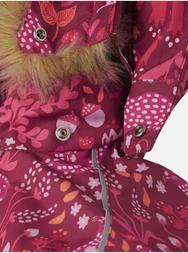 Tmavoružová dievčenská vzorovaná zimná kombinéza Reima Lappi