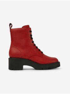 Červené dámske členkové kožené topánky Camper Milah