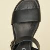 Čierne kožené sandálky OJJU