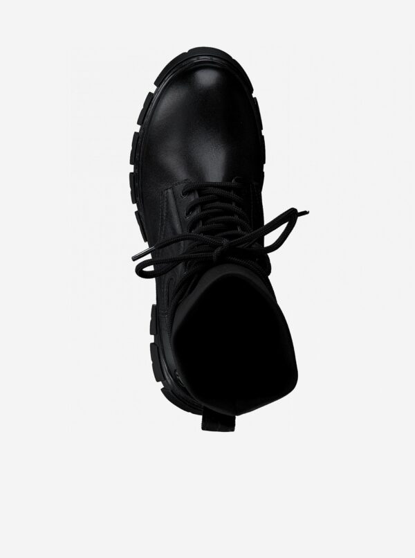 Čierne kožené členkové topánky na platforme Tamaris