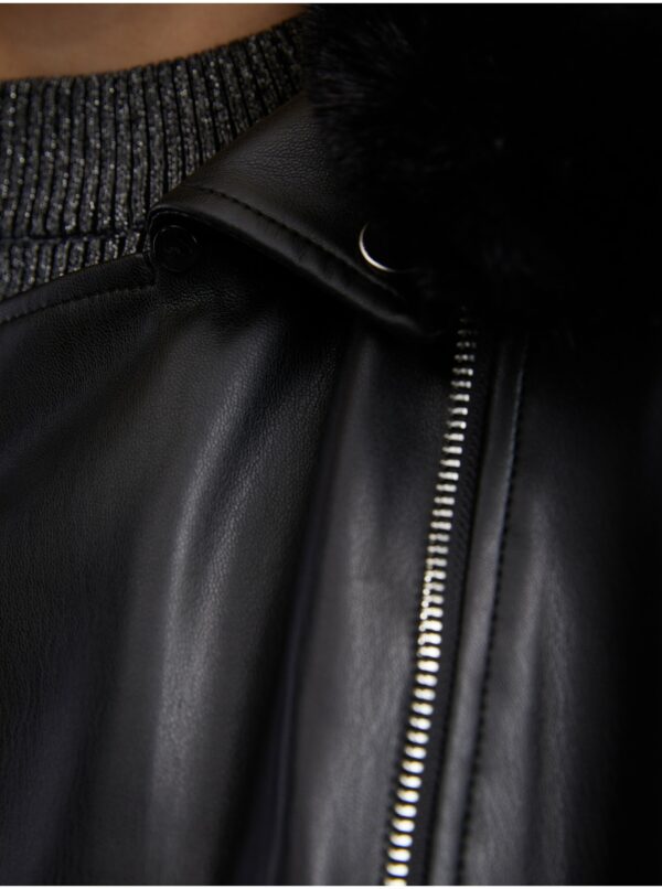 Čierna dámska koženková bunda s umelým kožúškom ORSAY
